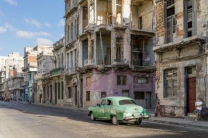 green car along san lazaro, 2016